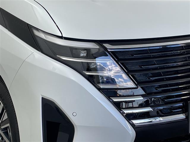 セレナ e-パワー ハイウェイスターV 登録済未使用車 純正12.3インチナビ TV 全方位カメラ プロパイロット エマージェンシーブレーキ 車線逸脱警報 車線逸脱防止支援 両側パワースライドドア デジタルインナーミラー ドライブレコーダー(36枚目)