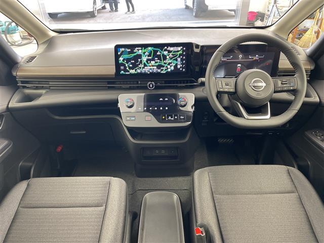 セレナ e-パワー ハイウェイスターV 登録済未使用車 純正12.3インチナビ TV 全方位カメラ プロパイロット エマージェンシーブレーキ 車線逸脱警報 車線逸脱防止支援 両側パワースライドドア デジタルインナーミラー ドライブレコーダー(42枚目)