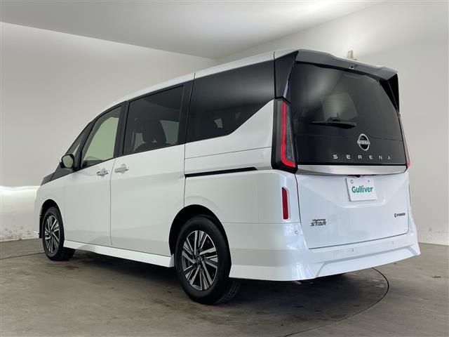セレナ e-パワー ハイウェイスターV 登録済未使用車 純正12.3インチナビ TV 全方位カメラ プロパイロット エマージェンシーブレーキ 車線逸脱警報 車線逸脱防止支援 両側パワースライドドア デジタルインナーミラー ドライブレコーダー(43枚目)