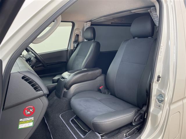 ハイエースバン スーパーGL ダークプライム ・ベットキット・ローダウン・社外15インチアルミ・エアロパーツ・社外ナビ・バックカメラ・ドライブレコーダー・AC100V・ビルトインETC・LEDライト・両側スライドドア・ステアリングリモコン・DVD(13枚目)