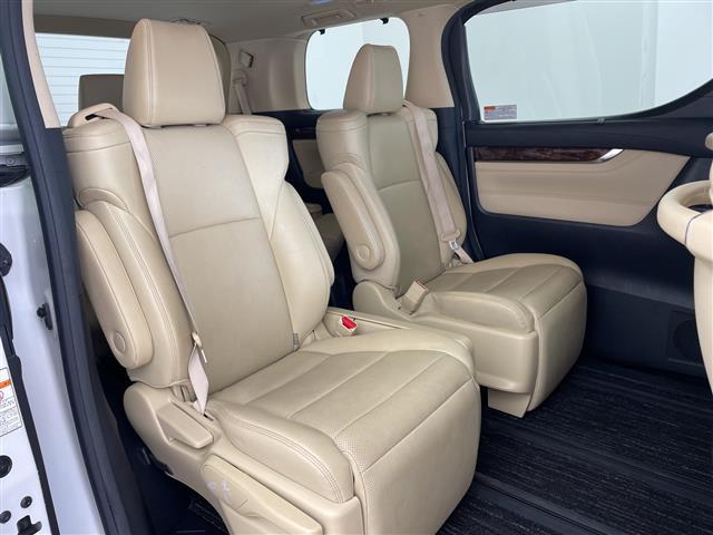 アルファード 2.5G ・サンルーフ・トヨタセーフティーセンス・レーントレーシングアシスト・レーダークルーズコントロール・10型ナビ・純正12型フリップダウンモニター・両側パワースライドドア・3眼LED・HDMI接続・ETC(10枚目)