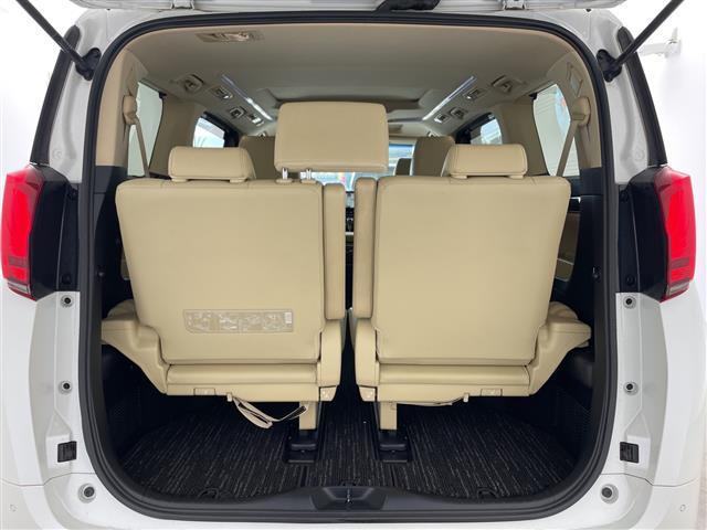 アルファード 2.5G ・サンルーフ・トヨタセーフティーセンス・レーントレーシングアシスト・レーダークルーズコントロール・10型ナビ・純正12型フリップダウンモニター・両側パワースライドドア・3眼LED・HDMI接続・ETC(16枚目)