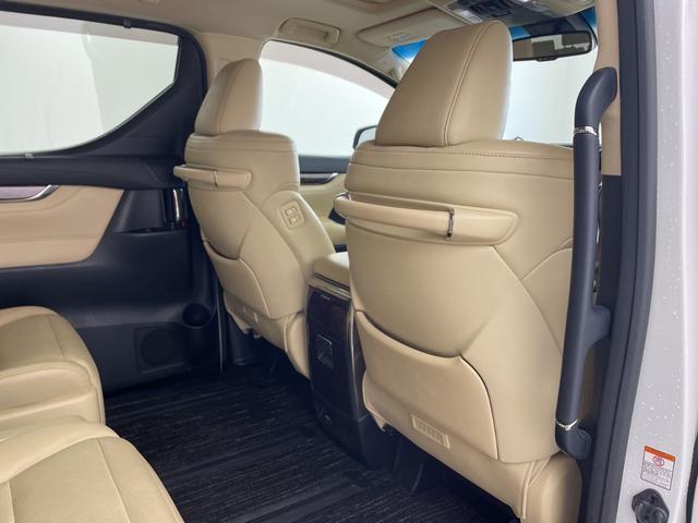 アルファード 2.5G ・サンルーフ・トヨタセーフティーセンス・レーントレーシングアシスト・レーダークルーズコントロール・10型ナビ・純正12型フリップダウンモニター・両側パワースライドドア・3眼LED・HDMI接続・ETC(55枚目)