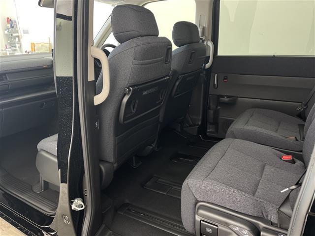 ステップワゴン e:HEVエアー EX ・登録済未使用車・11.4インチナビ・AppleCarPlay・AndroidAuto・ホンダセンシング・パワーバックドア・シートヒーター・パドルシフト・バックカメラ・アダプティブクルーズコントロール(15枚目)