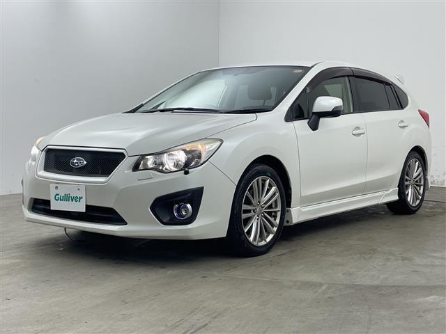 インプレッサスポーツ ２．０ｉ－Ｓ　・社外ナビ・フルセグ・Ｂｌｕｅｔｏｏｔｈ・クルーズコントロール・運転席パワーシート・革巻きステアリング・ＨＩＤヘッドライト・キーレス・スペアキー・純正１７インチアルミホイール・純正フロアマット・ＥＴＣ（2枚目）