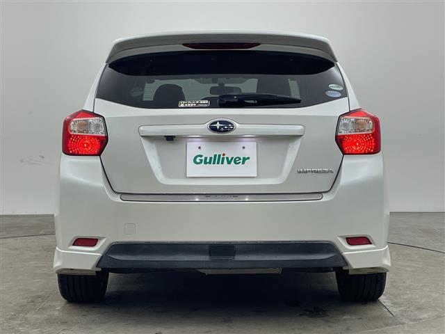 インプレッサスポーツ ２．０ｉ－Ｓ　・社外ナビ・フルセグ・Ｂｌｕｅｔｏｏｔｈ・クルーズコントロール・運転席パワーシート・革巻きステアリング・ＨＩＤヘッドライト・キーレス・スペアキー・純正１７インチアルミホイール・純正フロアマット・ＥＴＣ（5枚目）