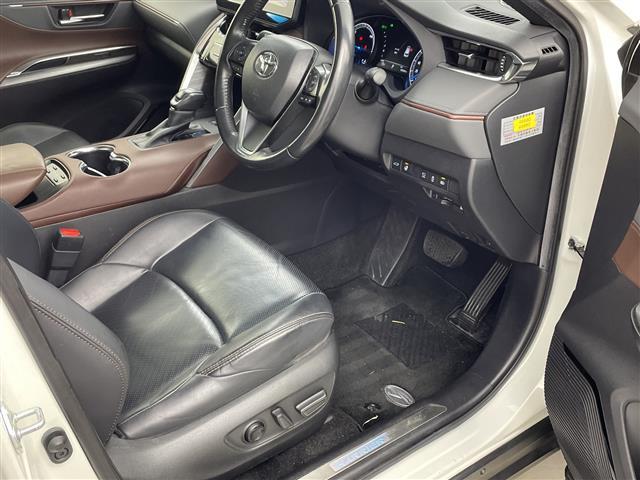 ハリアーハイブリッド Z レザーパッケージ ナビ JBL 全方位カメラ GRエアロ 調光パノラマルーフ デジタルインナーミラー ワイヤレス充電 レザーシート シートヒーター ベンチレーション プリクラッシュセーフティ ブラインドスポットモニター(8枚目)