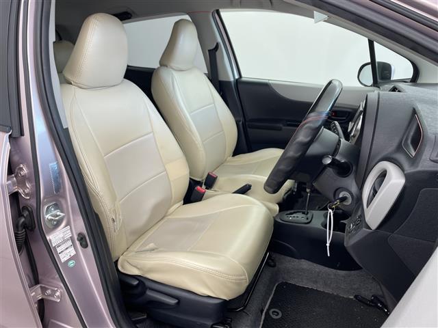 ヴィッツ Ｆ　社外ナビ／ＣＤ／ＤＶＤ／ＨＤＤ／ＴＶ・バックカメラ・ＥＴＣ・社外前後ドライブレコーダー・フロントスポイラー・社外１４インチアルミホイール（9枚目）