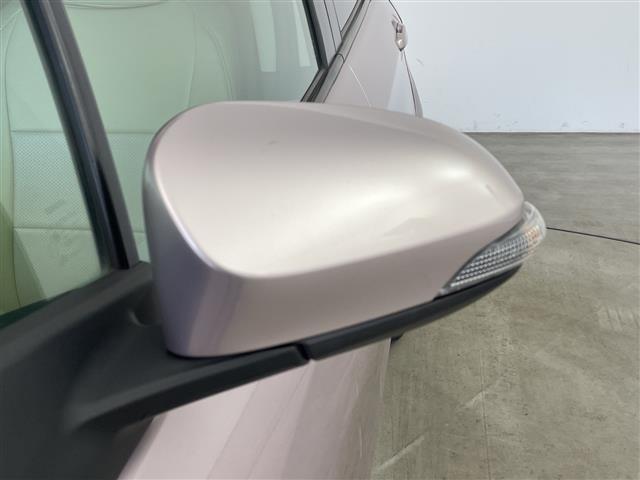 ヴィッツ Ｆ　社外ナビ／ＣＤ／ＤＶＤ／ＨＤＤ／ＴＶ・バックカメラ・ＥＴＣ・社外前後ドライブレコーダー・フロントスポイラー・社外１４インチアルミホイール（40枚目）