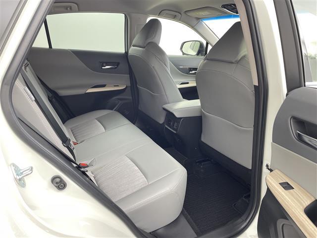 ハリアー Ｚ　純正１２．３インチナビ・モデリスタエアロ・モデリスタマフラー・ＪＢＬサウンド・パワーバックドア・トヨタセーフティセンス・ＢＳＭ・クリアランスソナー・ＨＵＤ・ビルトインＥＴＣ２．０・純正１９インチアルミ（10枚目）