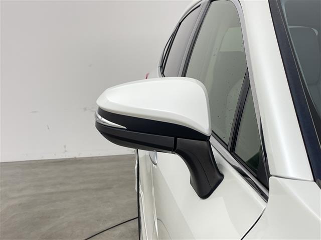 ハリアー Ｚ　純正１２．３インチナビ・モデリスタエアロ・モデリスタマフラー・ＪＢＬサウンド・パワーバックドア・トヨタセーフティセンス・ＢＳＭ・クリアランスソナー・ＨＵＤ・ビルトインＥＴＣ２．０・純正１９インチアルミ（40枚目）