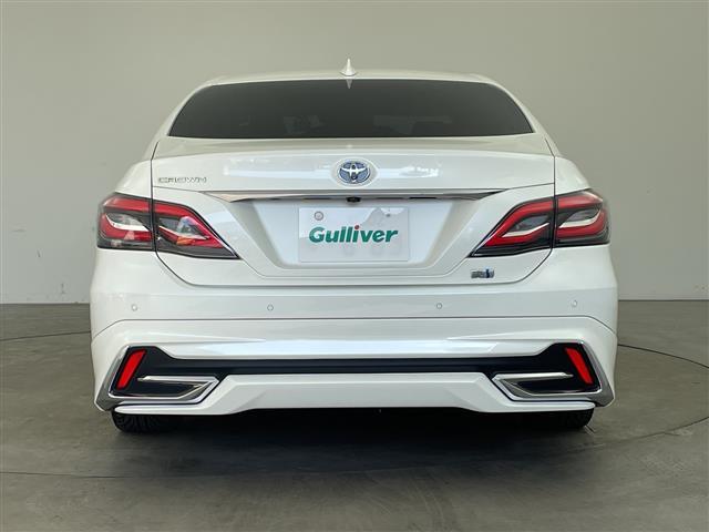 クラウンハイブリッド Ｓ　エレガンススタイルＩＩ　純正ナビ・サンルーフ・モデリスタ・レイズＨＯＭＵＲＡアルミホイール・全方位カメラ・トヨタセーフティセンス・前後ドラレコ・ＥＴＣ２．０・デジタルインナーミラー・シートヒーター・スペアキー・ハーフレザー（5枚目）