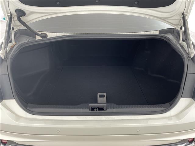 クラウンハイブリッド Ｓ　エレガンススタイルＩＩ　純正ナビ・サンルーフ・モデリスタ・レイズＨＯＭＵＲＡアルミホイール・全方位カメラ・トヨタセーフティセンス・前後ドラレコ・ＥＴＣ２．０・デジタルインナーミラー・シートヒーター・スペアキー・ハーフレザー（16枚目）