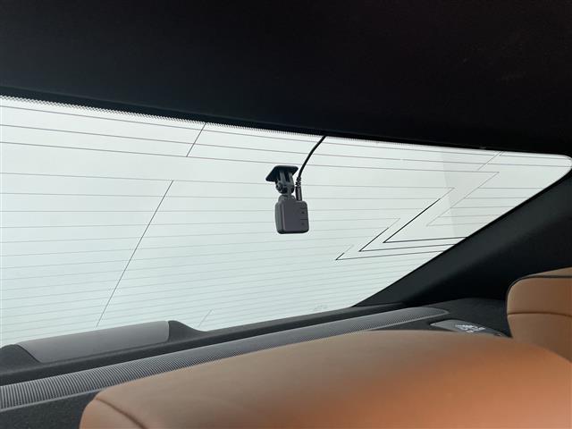 クラウンハイブリッド Ｓ　エレガンススタイルＩＩ　純正ナビ・サンルーフ・モデリスタ・レイズＨＯＭＵＲＡアルミホイール・全方位カメラ・トヨタセーフティセンス・前後ドラレコ・ＥＴＣ２．０・デジタルインナーミラー・シートヒーター・スペアキー・ハーフレザー（30枚目）