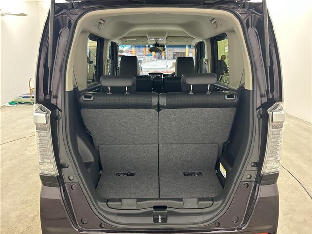 Ｎ－ＢＯＸカスタム Ｇ　ターボＳＳブラックスタイルパッケージ　純正ナビ・バックカメラ・両側パワースライドドア・シティブレーキアクティブシステム・ビルトインＥＴＣ・パドルシフト・ドライブレコーダ―・ステアリングスイッチ・クルーズコントロール・ＨＩＤオートライト（17枚目）