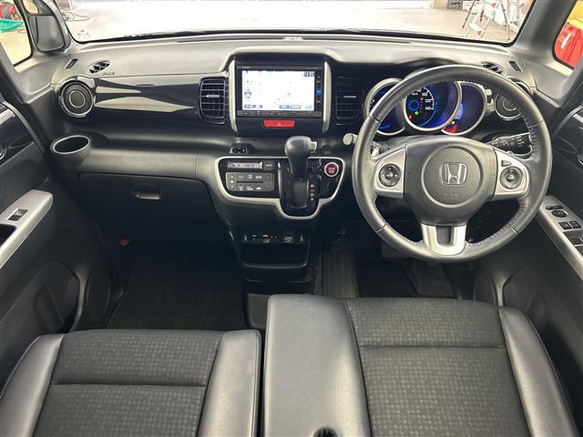 Ｎ－ＢＯＸカスタム Ｇ　ターボＳＳブラックスタイルパッケージ　純正ナビ・バックカメラ・両側パワースライドドア・シティブレーキアクティブシステム・ビルトインＥＴＣ・パドルシフト・ドライブレコーダ―・ステアリングスイッチ・クルーズコントロール・ＨＩＤオートライト（42枚目）