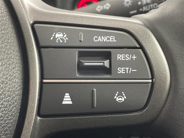 フリード ｅ：ＨＥＶエアー　ＥＸ　登録済未使用車　９型ナビ　ＴＶ　バックカメラ　衝突軽減ブレーキ　レーンキープアシストシステム　ブラインドスポットモニタ　両側パワースライドドア　ハーフレザー　シートヒーター　ＬＥＤ　オートハイビーム（23枚目）