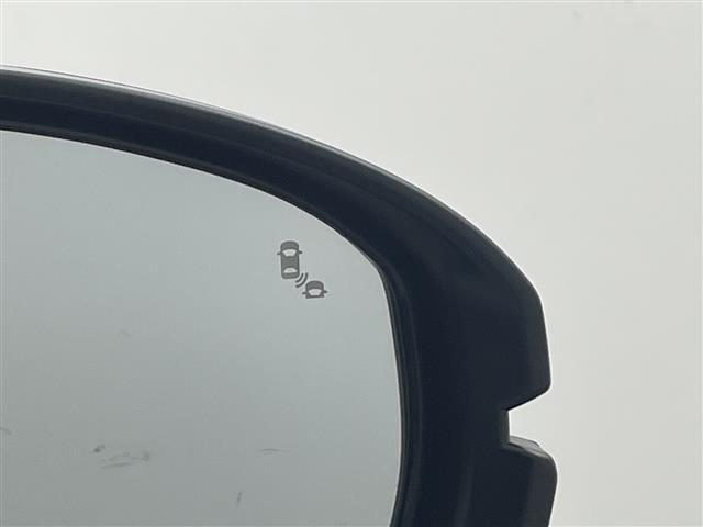 フリード ｅ：ＨＥＶエアー　ＥＸ　登録済未使用車　９型ナビ　ＴＶ　バックカメラ　衝突軽減ブレーキ　レーンキープアシストシステム　ブラインドスポットモニタ　両側パワースライドドア　ハーフレザー　シートヒーター　ＬＥＤ　オートハイビーム（35枚目）