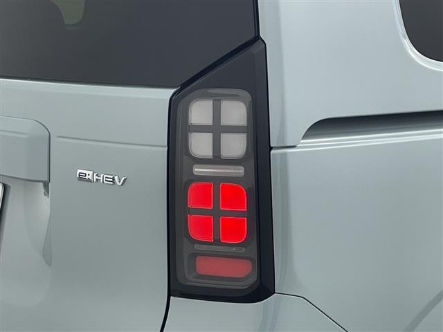 フリード ｅ：ＨＥＶエアー　ＥＸ　登録済未使用車　９型ナビ　ＴＶ　バックカメラ　衝突軽減ブレーキ　レーンキープアシストシステム　ブラインドスポットモニタ　両側パワースライドドア　ハーフレザー　シートヒーター　ＬＥＤ　オートハイビーム（39枚目）