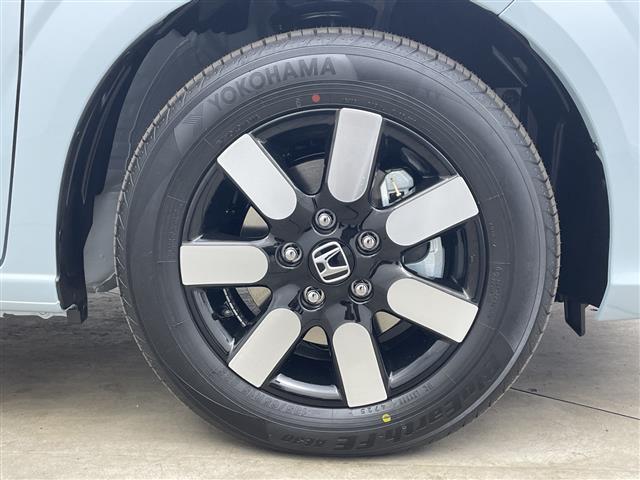 フリード ｅ：ＨＥＶエアー　ＥＸ　登録済未使用車　９型ナビ　ＴＶ　バックカメラ　衝突軽減ブレーキ　レーンキープアシストシステム　ブラインドスポットモニタ　両側パワースライドドア　ハーフレザー　シートヒーター　ＬＥＤ　オートハイビーム（41枚目）