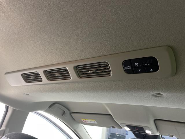 フリード ｅ：ＨＥＶエアー　ＥＸ　登録済未使用車　９型ナビ　ＴＶ　バックカメラ　衝突軽減ブレーキ　レーンキープアシストシステム　ブラインドスポットモニタ　両側パワースライドドア　ハーフレザー　シートヒーター　ＬＥＤ　オートハイビーム（69枚目）