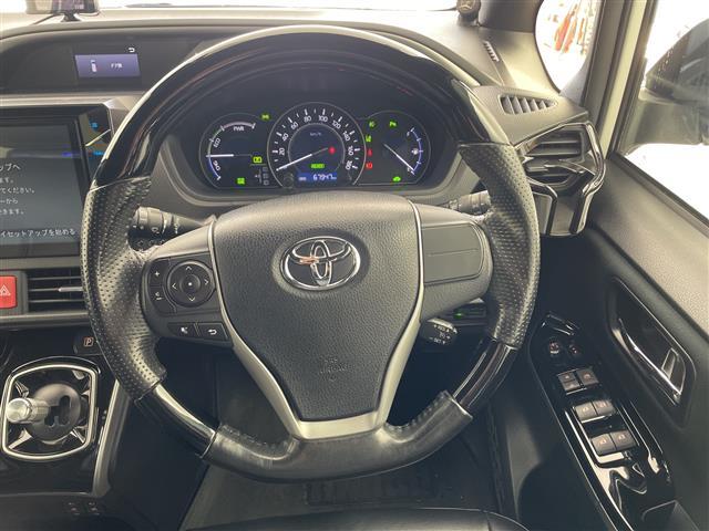 ヴォクシー ハイブリッドＺＳ　煌ＩＩ　・モデリスタエアロ・プリクラッシュセーフティ・レーンディバチャーアラート・オートハイビーム・１０インチナビ・両側パワースライドドア・バックカメラ・ＴＥＩＮ車高調・前席シートヒーター・クルコン・ＥＴＣ（22枚目）