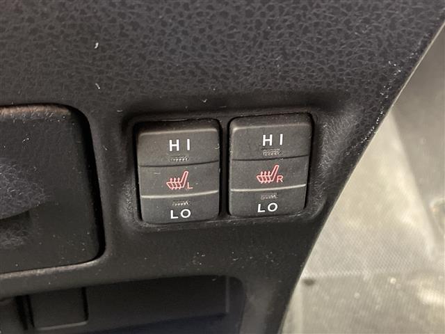 ヴォクシー ハイブリッドＺＳ　煌ＩＩ　・モデリスタエアロ・プリクラッシュセーフティ・レーンディバチャーアラート・オートハイビーム・１０インチナビ・両側パワースライドドア・バックカメラ・ＴＥＩＮ車高調・前席シートヒーター・クルコン・ＥＴＣ（32枚目）