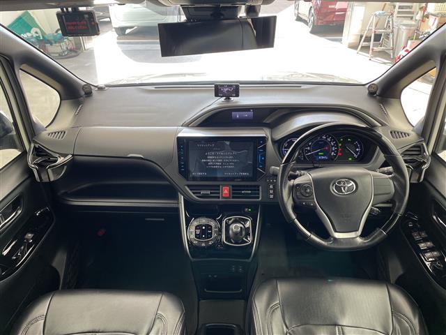 ヴォクシー ハイブリッドＺＳ　煌ＩＩ　・モデリスタエアロ・プリクラッシュセーフティ・レーンディバチャーアラート・オートハイビーム・１０インチナビ・両側パワースライドドア・バックカメラ・ＴＥＩＮ車高調・前席シートヒーター・クルコン・ＥＴＣ（42枚目）