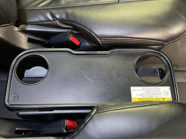 ヴォクシー ハイブリッドＺＳ　煌ＩＩ　・モデリスタエアロ・プリクラッシュセーフティ・レーンディバチャーアラート・オートハイビーム・１０インチナビ・両側パワースライドドア・バックカメラ・ＴＥＩＮ車高調・前席シートヒーター・クルコン・ＥＴＣ（75枚目）