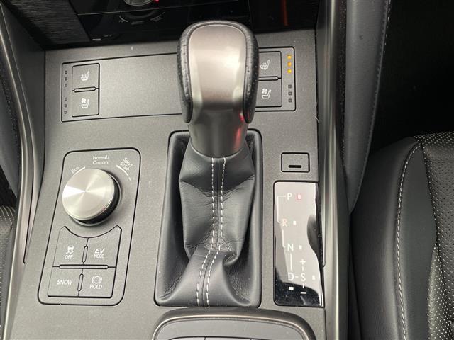 ＩＳ ＩＳ３００ｈ　Ｆスポーツ　・マークレビンソン・プリクラッシュセーフティ・レーントレーシングアシスト・レーダークルーズコントロール・オートハイビーム・１０．３型ナビ・全方位カメラ・ＢＳＭ・３眼ＬＥＤ・シートベンチレーション（26枚目）