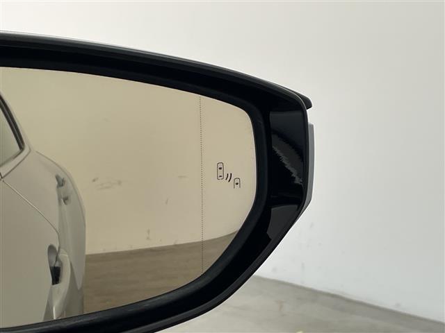 ＩＳ ＩＳ３００ｈ　Ｆスポーツ　・マークレビンソン・プリクラッシュセーフティ・レーントレーシングアシスト・レーダークルーズコントロール・オートハイビーム・１０．３型ナビ・全方位カメラ・ＢＳＭ・３眼ＬＥＤ・シートベンチレーション（35枚目）