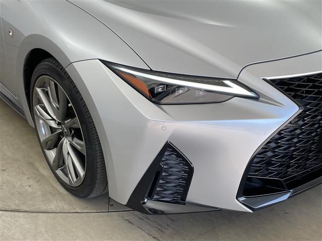 ＩＳ ＩＳ３００ｈ　Ｆスポーツ　・マークレビンソン・プリクラッシュセーフティ・レーントレーシングアシスト・レーダークルーズコントロール・オートハイビーム・１０．３型ナビ・全方位カメラ・ＢＳＭ・３眼ＬＥＤ・シートベンチレーション（39枚目）