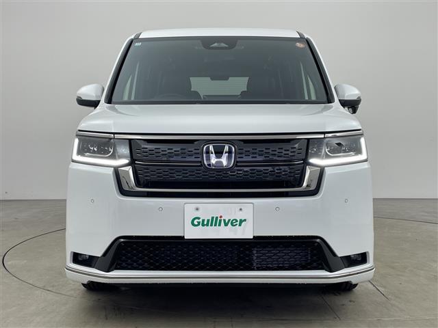 ステップワゴン ｅ：ＨＥＶスパーダ　・登録済未使用車・衝突軽減ブレーキ・路外逸脱抑制機能・車線維持支援システム・レーダークルーズコントロール・オートハイビーム・１１．４型ナビ・１５．６型後席モニター・ＢＳＭ・パワーバックドア・両側電動（4枚目）