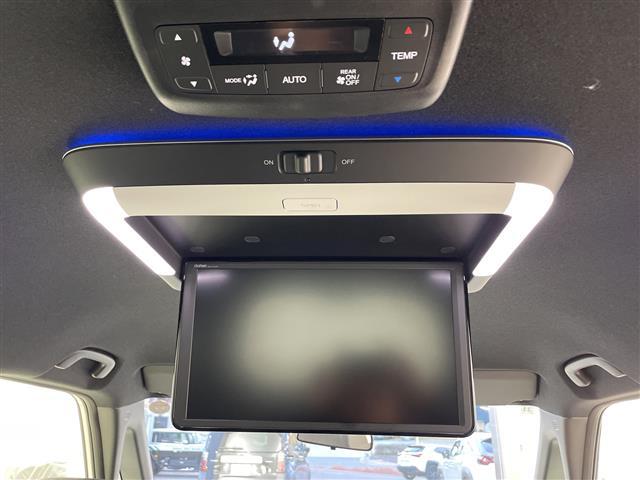 ステップワゴン ｅ：ＨＥＶスパーダ　・登録済未使用車・衝突軽減ブレーキ・路外逸脱抑制機能・車線維持支援システム・レーダークルーズコントロール・オートハイビーム・１１．４型ナビ・１５．６型後席モニター・ＢＳＭ・パワーバックドア・両側電動（23枚目）