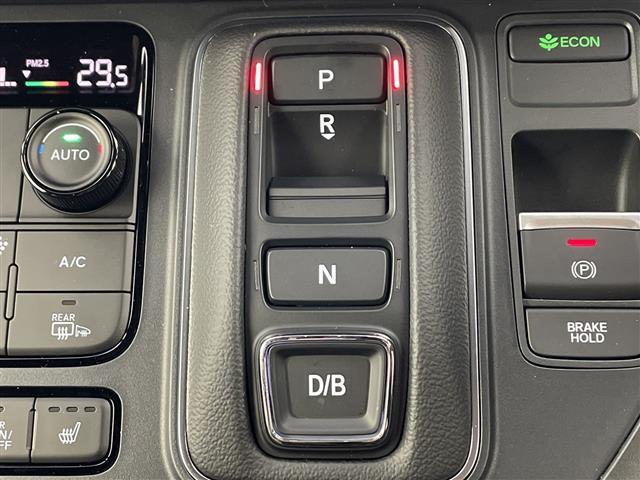 ステップワゴン ｅ：ＨＥＶスパーダ　・登録済未使用車・衝突軽減ブレーキ・路外逸脱抑制機能・車線維持支援システム・レーダークルーズコントロール・オートハイビーム・１１．４型ナビ・１５．６型後席モニター・ＢＳＭ・パワーバックドア・両側電動（29枚目）