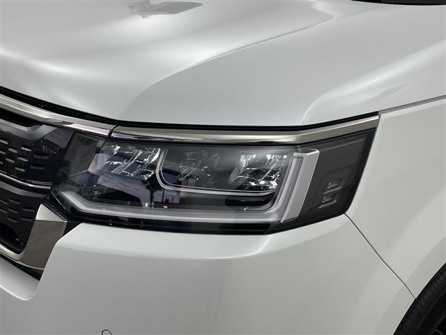 ステップワゴン ｅ：ＨＥＶスパーダ　・登録済未使用車・衝突軽減ブレーキ・路外逸脱抑制機能・車線維持支援システム・レーダークルーズコントロール・オートハイビーム・１１．４型ナビ・１５．６型後席モニター・ＢＳＭ・パワーバックドア・両側電動（38枚目）