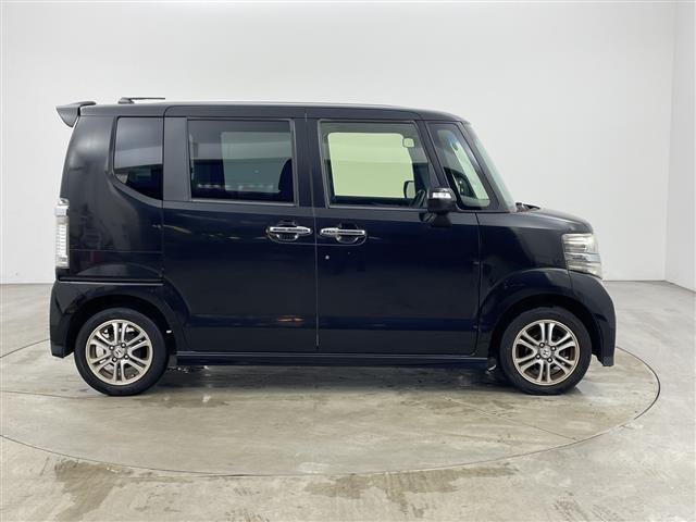 Ｎ－ＢＯＸカスタム Ｇ　ＳＳパッケージ　純正ナビ　ＴＶ　バックカメラ　ＥＴＣ　衝突軽減ブレーキ　両側パワースライドドア　スマートキー　プッシュスタート　ワンオーナー（7枚目）