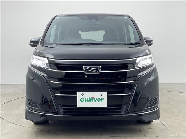 ノア Ｘ　・純正ナビ・ＣＤ・ＤＶＤ・ＡＭ・ＦＭ・ＵＳＢ・ＨＤＭＩ・ＢＴ・ＴＶ・バックカメラ・ビルトインＥＴＣ・片側パワースライドドア・ＭＴモード付ＡＴ・先行車発進通知・アイドリングストップ・スマートキー（4枚目）