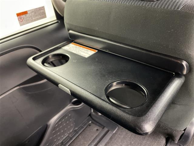 ノア Ｘ　・純正ナビ・ＣＤ・ＤＶＤ・ＡＭ・ＦＭ・ＵＳＢ・ＨＤＭＩ・ＢＴ・ＴＶ・バックカメラ・ビルトインＥＴＣ・片側パワースライドドア・ＭＴモード付ＡＴ・先行車発進通知・アイドリングストップ・スマートキー（21枚目）