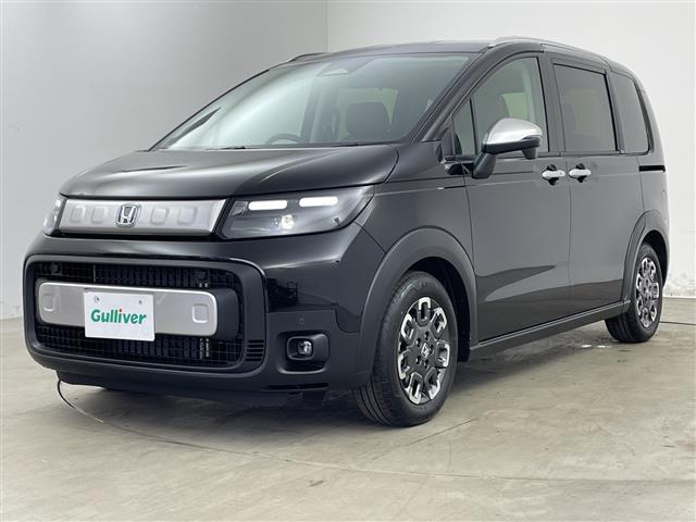 フリード ｅ：ＨＥＶクロスター　・登録済未使用車・純正９インチホンダコネクトナビ・Ｂｌｕｅｔｏｏｔｈ接続・ＡｐｐｌｅＣａｒＰｌａｙ・ＡｎｄｒｏｉｄＡｕｔｏ・前席シートヒーター・両側パワースライドドア・ホンダセンシング・ＬＥＤ（2枚目）