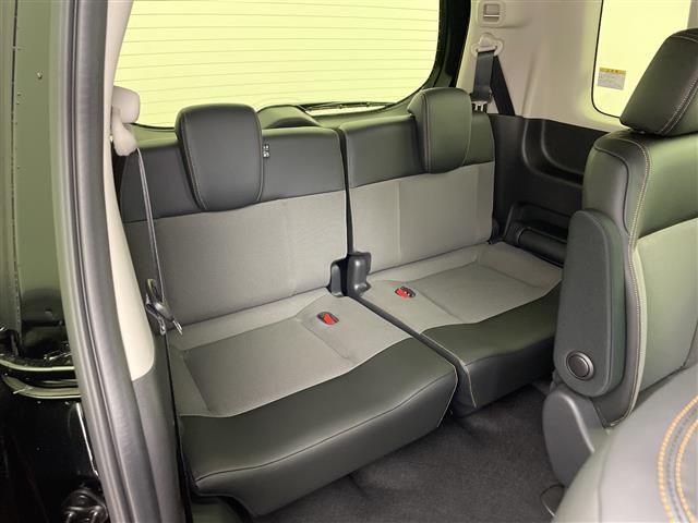 フリード ｅ：ＨＥＶクロスター　・登録済未使用車・純正９インチホンダコネクトナビ・Ｂｌｕｅｔｏｏｔｈ接続・ＡｐｐｌｅＣａｒＰｌａｙ・ＡｎｄｒｏｉｄＡｕｔｏ・前席シートヒーター・両側パワースライドドア・ホンダセンシング・ＬＥＤ（12枚目）