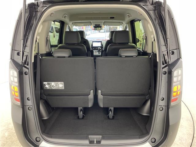 フリード ｅ：ＨＥＶクロスター　・登録済未使用車・純正９インチホンダコネクトナビ・Ｂｌｕｅｔｏｏｔｈ接続・ＡｐｐｌｅＣａｒＰｌａｙ・ＡｎｄｒｏｉｄＡｕｔｏ・前席シートヒーター・両側パワースライドドア・ホンダセンシング・ＬＥＤ（17枚目）