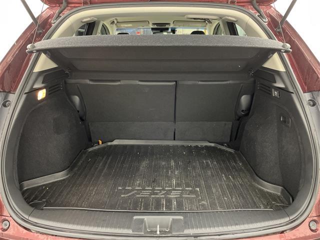 ヴェゼル ハイブリッドＺ　シティブレーキアクティブシステム　リアクティブフォースペダル　ハーフレザー　シートヒーター　ビルトインＥＴＣ　社外ドライブレコーダー　クルーズコントロール　パドルシフト　ＬＥＤヘッドライト　フォグ（13枚目）