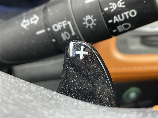 ヴェゼル ハイブリッドＺ　シティブレーキアクティブシステム　リアクティブフォースペダル　ハーフレザー　シートヒーター　ビルトインＥＴＣ　社外ドライブレコーダー　クルーズコントロール　パドルシフト　ＬＥＤヘッドライト　フォグ（23枚目）