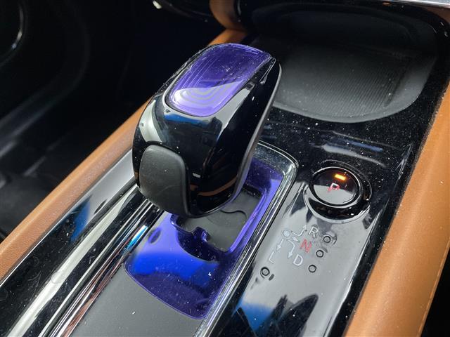 ヴェゼル ハイブリッドＺ　シティブレーキアクティブシステム　リアクティブフォースペダル　ハーフレザー　シートヒーター　ビルトインＥＴＣ　社外ドライブレコーダー　クルーズコントロール　パドルシフト　ＬＥＤヘッドライト　フォグ（27枚目）