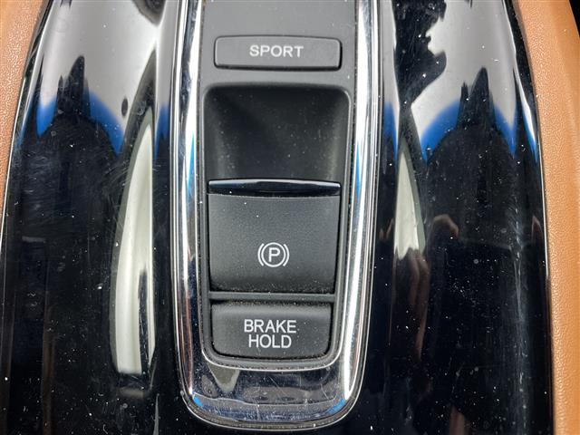 ヴェゼル ハイブリッドＺ　シティブレーキアクティブシステム　リアクティブフォースペダル　ハーフレザー　シートヒーター　ビルトインＥＴＣ　社外ドライブレコーダー　クルーズコントロール　パドルシフト　ＬＥＤヘッドライト　フォグ（28枚目）