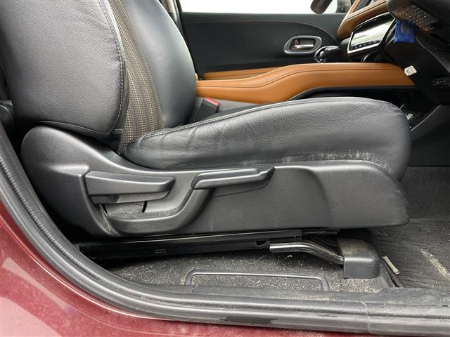 ヴェゼル ハイブリッドＺ　シティブレーキアクティブシステム　リアクティブフォースペダル　ハーフレザー　シートヒーター　ビルトインＥＴＣ　社外ドライブレコーダー　クルーズコントロール　パドルシフト　ＬＥＤヘッドライト　フォグ（36枚目）