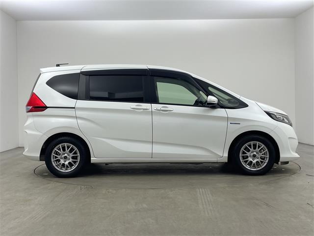 フリードハイブリッド ハイブリッド・ＥＸ　社外ナビ・バックカメラ・ビルトインＥＴＣ・衝突軽減ブレーキ・レーンキープアシスト・レーダークルーズコントロール・ハーフレザーシート・前席シートヒーター・ドアミラーヒーター・フロントワイパーデアイサー（6枚目）