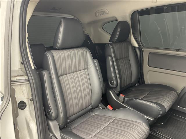 フリードハイブリッド ハイブリッド・ＥＸ　社外ナビ・バックカメラ・ビルトインＥＴＣ・衝突軽減ブレーキ・レーンキープアシスト・レーダークルーズコントロール・ハーフレザーシート・前席シートヒーター・ドアミラーヒーター・フロントワイパーデアイサー（10枚目）