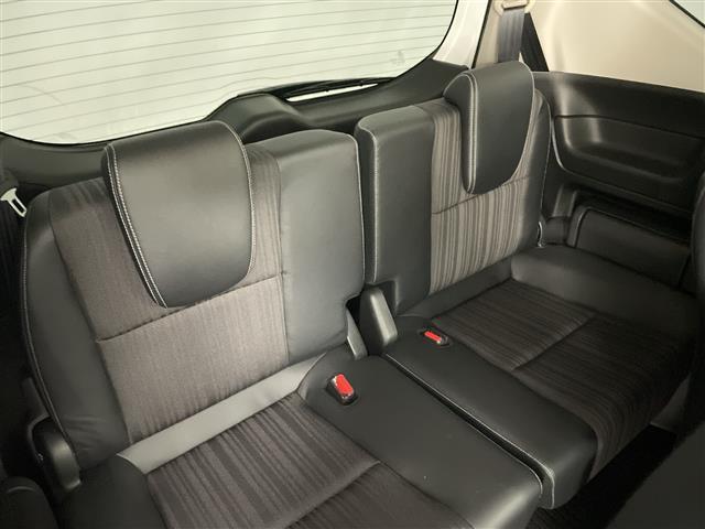 フリードハイブリッド ハイブリッド・ＥＸ　社外ナビ・バックカメラ・ビルトインＥＴＣ・衝突軽減ブレーキ・レーンキープアシスト・レーダークルーズコントロール・ハーフレザーシート・前席シートヒーター・ドアミラーヒーター・フロントワイパーデアイサー（11枚目）